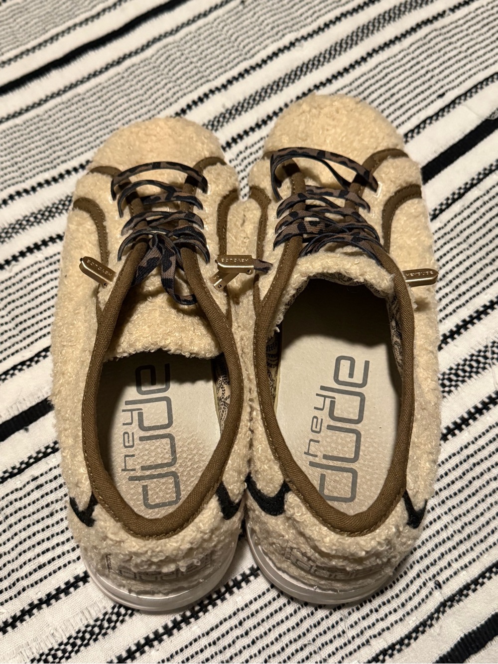 HEYDUDE Karina Sherpa Women’s Size 6 Cream Brown Casual Shoes